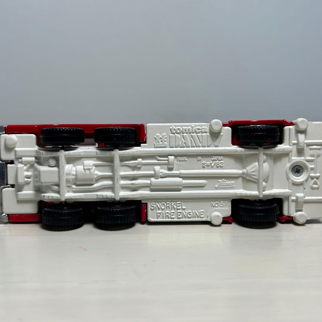 トミカダンディ　日野　シュノーケル　消防車