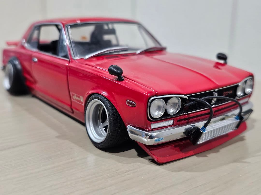 京商　1/18　日産　スカイライン　GT−R 　(KPGC10)