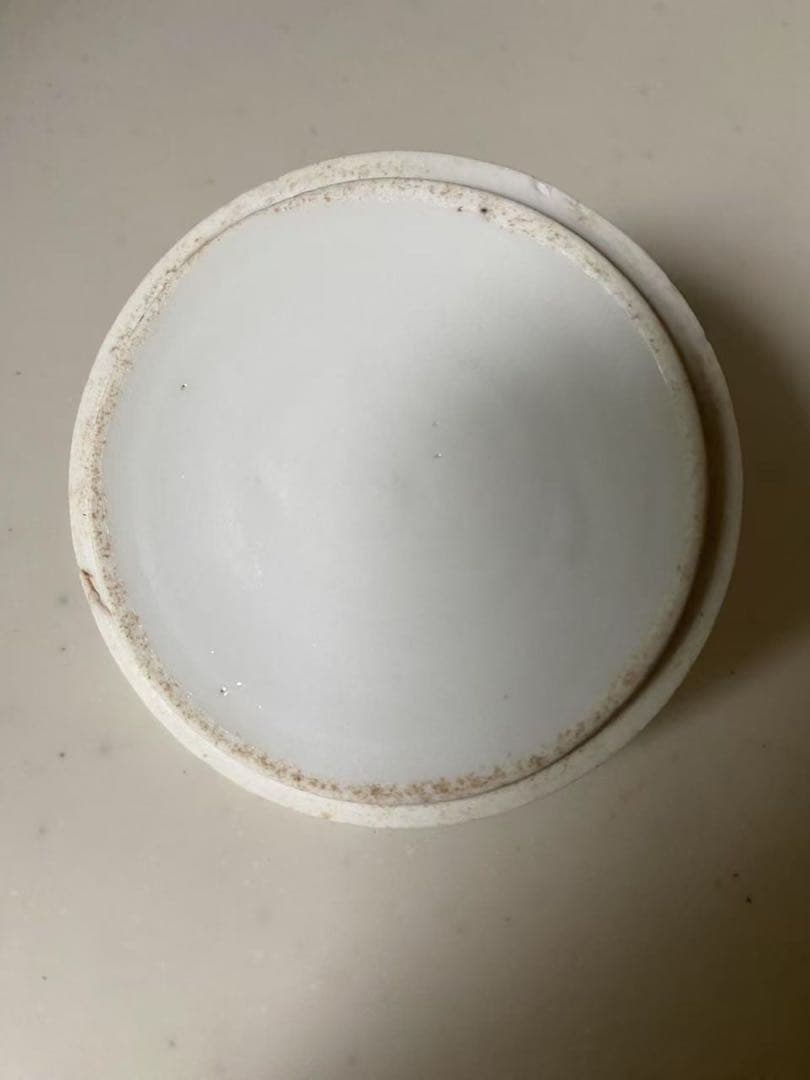 中国美術 德化窯 白磁寿桃鈕雙獅耳鼓釘茶叶罐 蓋物 陶器