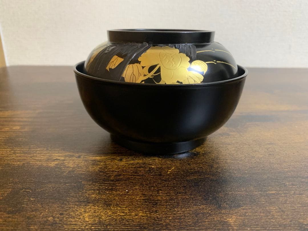 沈金蒔絵吸物椀10客 時代物 蓋付き椀 お椀 汁椀 貝細工 未使用品