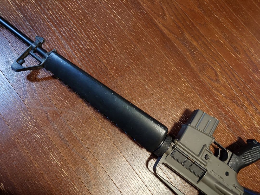 東京マルイ電動ガンM16A1 ベトナム バージョン　充電アダプター付　傷あり中古