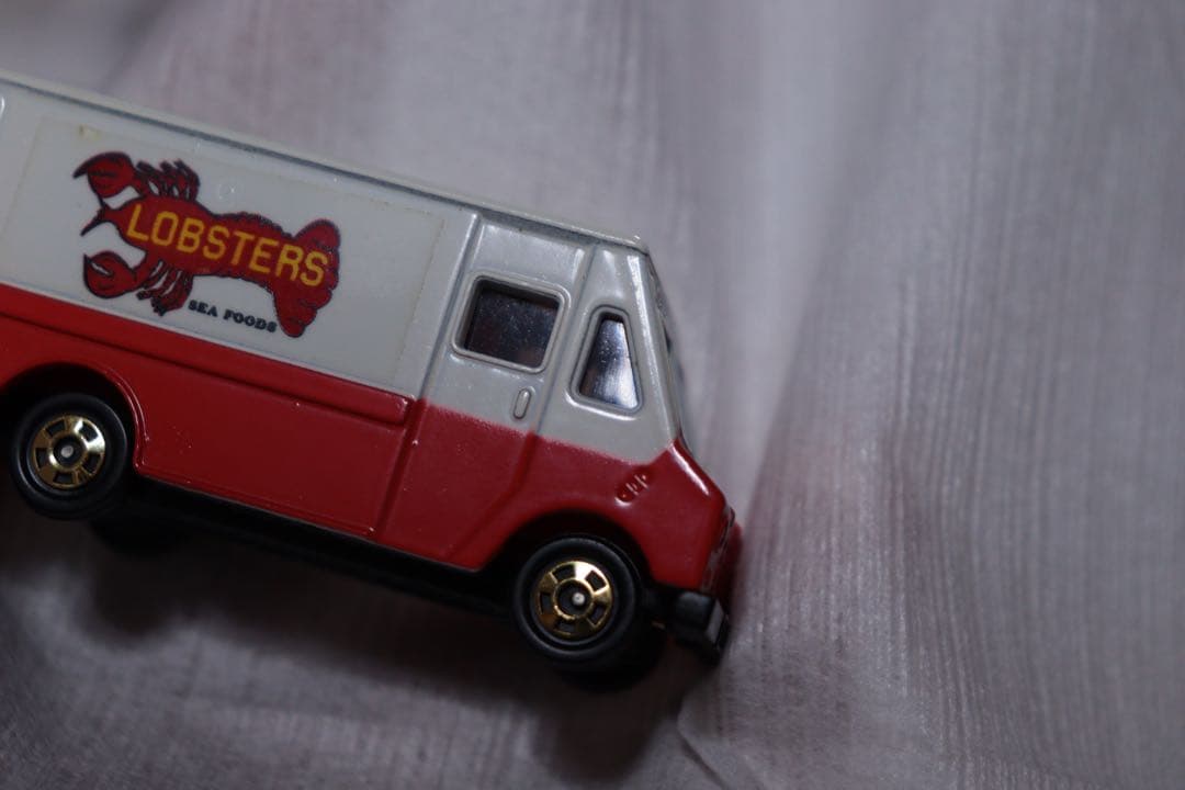 日本製　トミカ　外国車シリーズ　ダッジ　ウォークスルーバン　F53 ロブスター