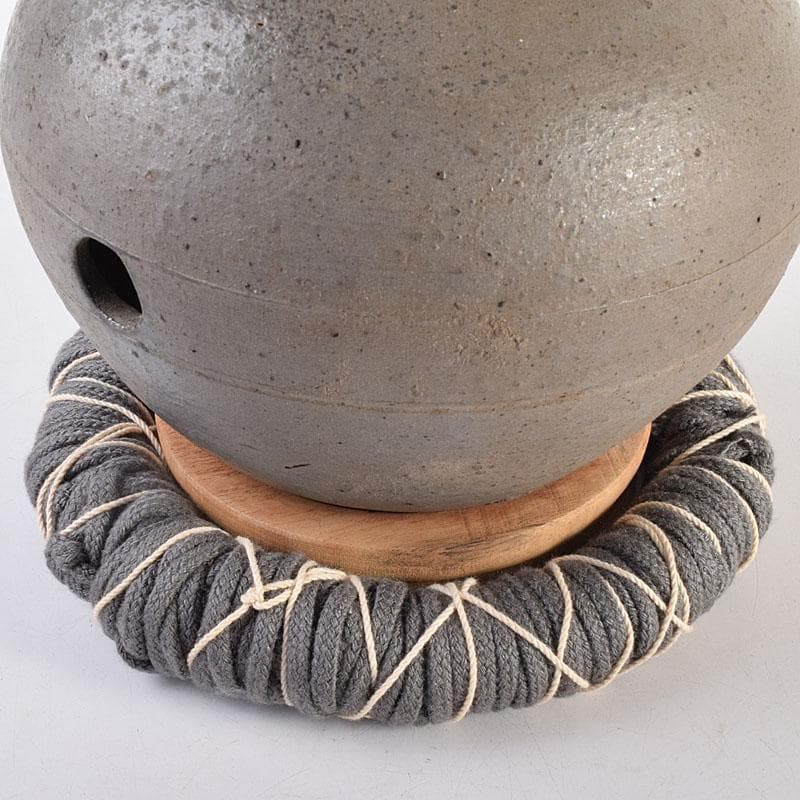 珠洲焼　有孔広口小壷　台座付　合わせ箱　C　R8830H