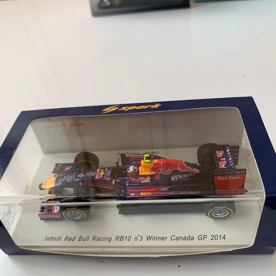 F1 14年ハミルトン、ライコネン、マグヌッセン）リカルド、可夢偉