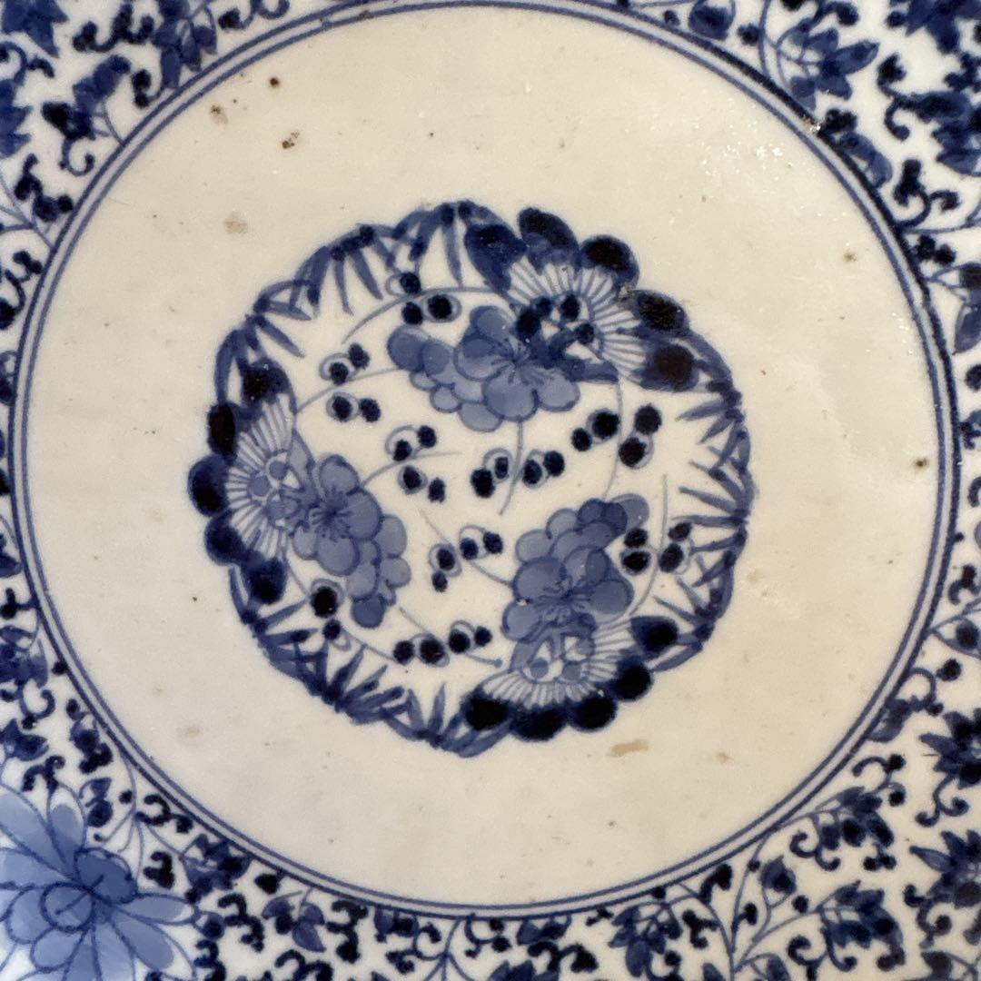 伊万里 有田 染付 印判 大皿 花唐草 見返し唐草 見込花丸 牡丹菊 二
