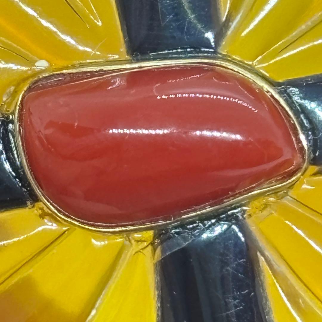 111405 本鼈甲 白甲 黒甲 k18 血赤珊瑚 花芯 ネックレス兼ブローチ