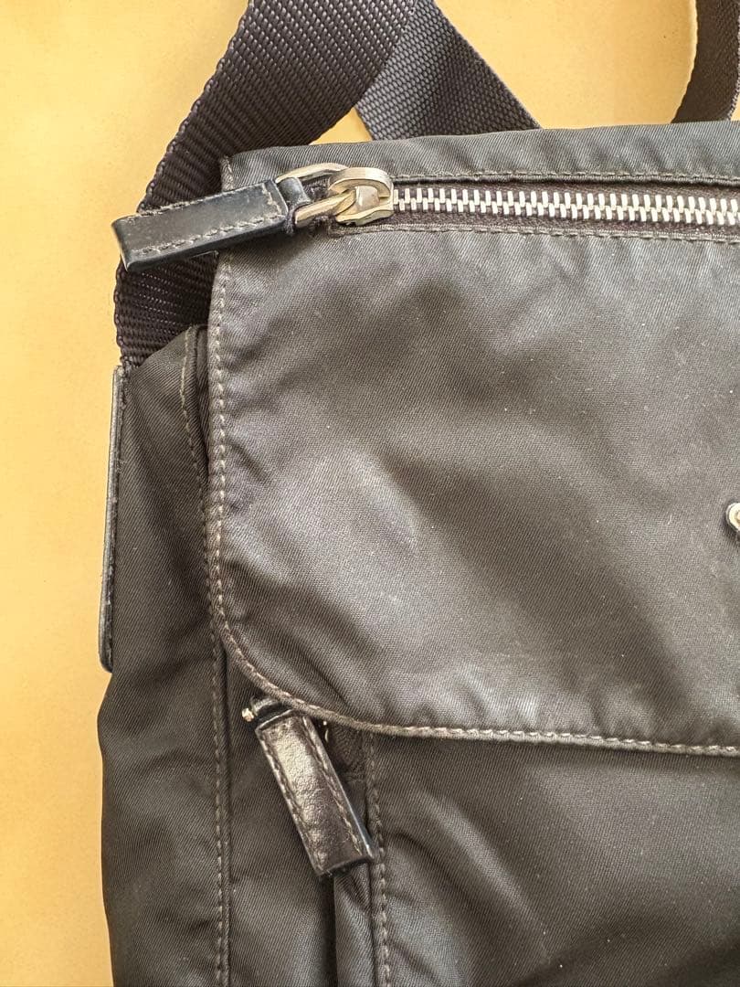 PRADA プラダ ショルダーバッグ ワンショルダー 三角ロゴ 斜め掛け