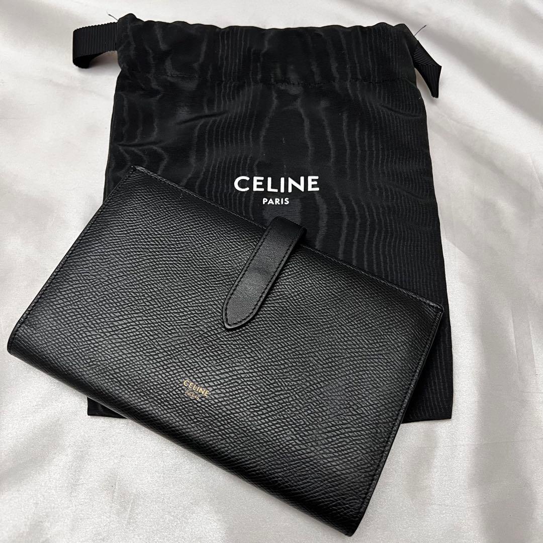 ◇美品◇セリーヌ　ストラップウォレット　ラージ　二つ折り財布　ブラック　レザー