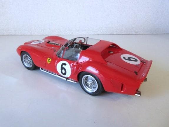 特価 Q-MODEL (1/24) フェラーリ 330TR