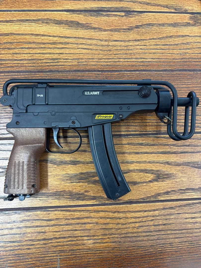 東京マルイ　スコーピオン　エアコッキングガン