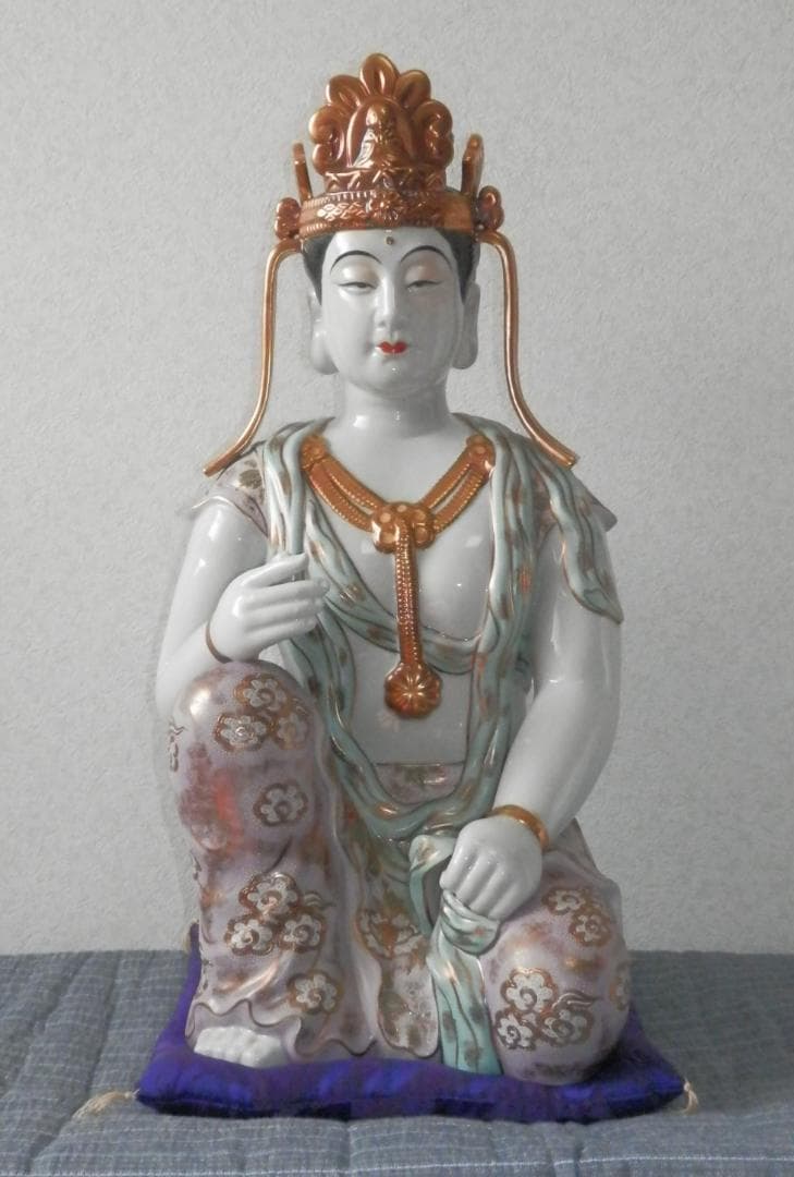 九谷焼 観音菩薩 座観音 色絵金彩 観音像 立膝 片膝 仏像 高さ57cm