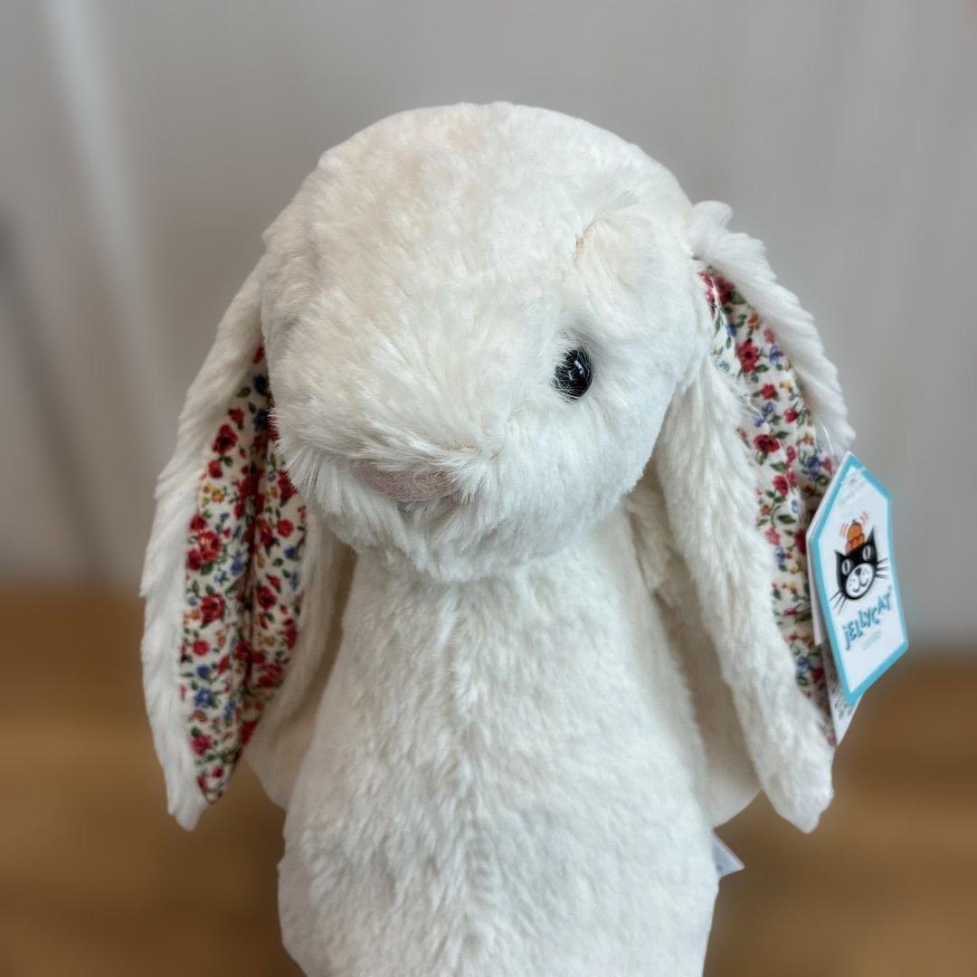 ジェリーキャット ブロッサムバニーMサイズ。ブロッサムクリームバニー。