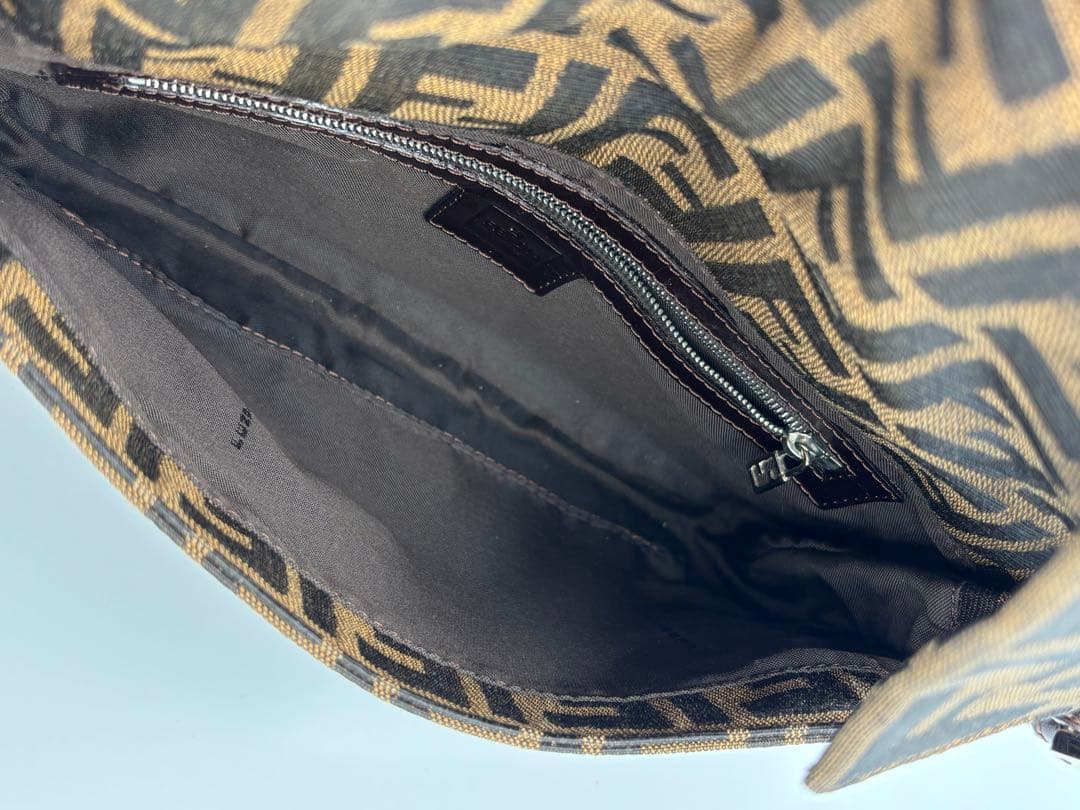 Fendi FFロゴ柄 ショルダーバッグ