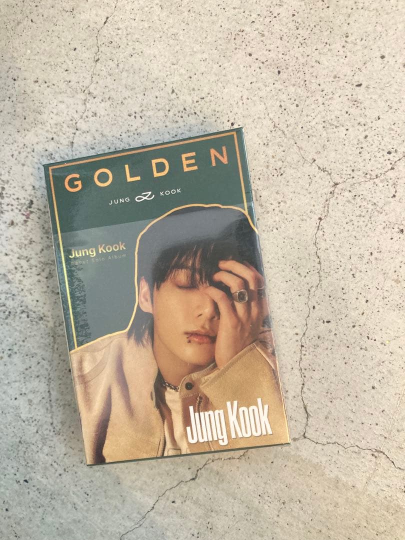 韓国購入品】BTS ジョングク GOLDENキーホルダー カード｜JUNG KOOK