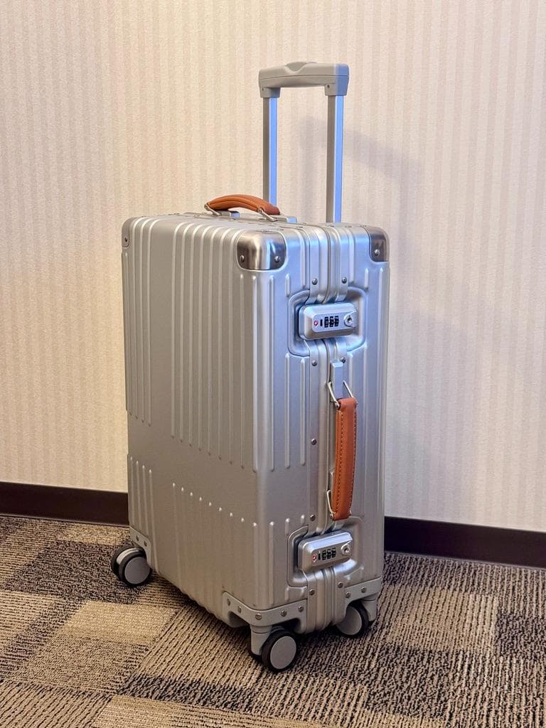 innovator イノベーター INV1811 36L 機内持込サイズ アルミ