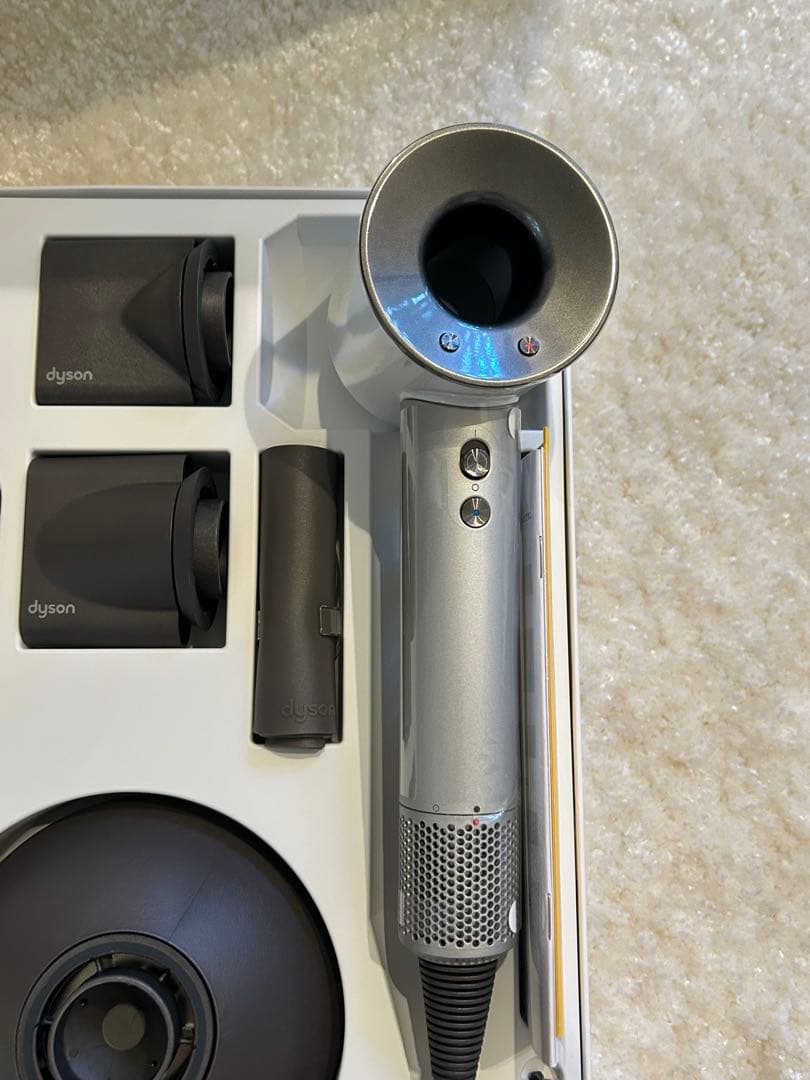 新品未使用 Dyson Supersonic ドライヤー