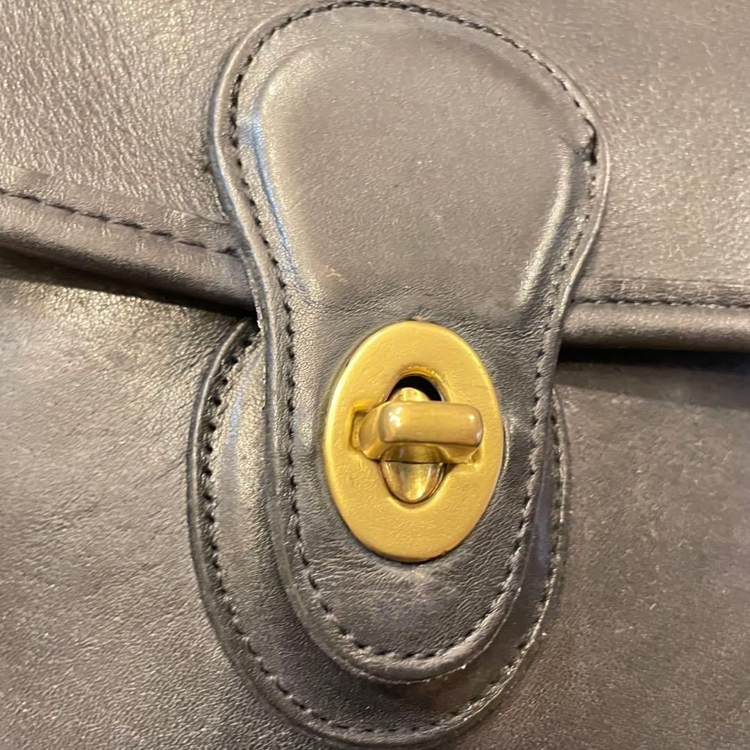 オールドコーチ　ショルダーバッグ　ターンロック　ブラック