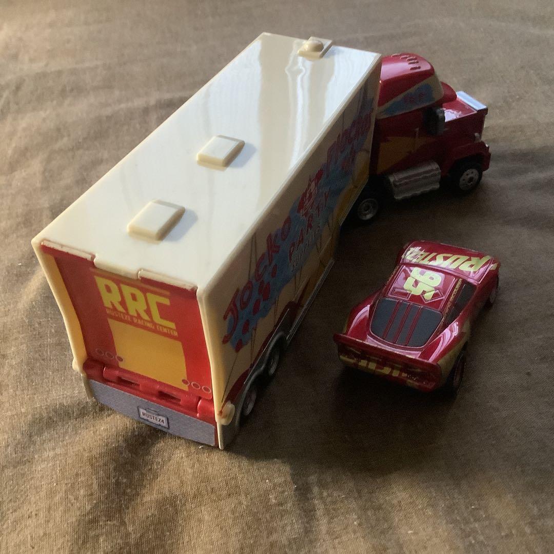 トミカ　カーズ　マック　マックィーン