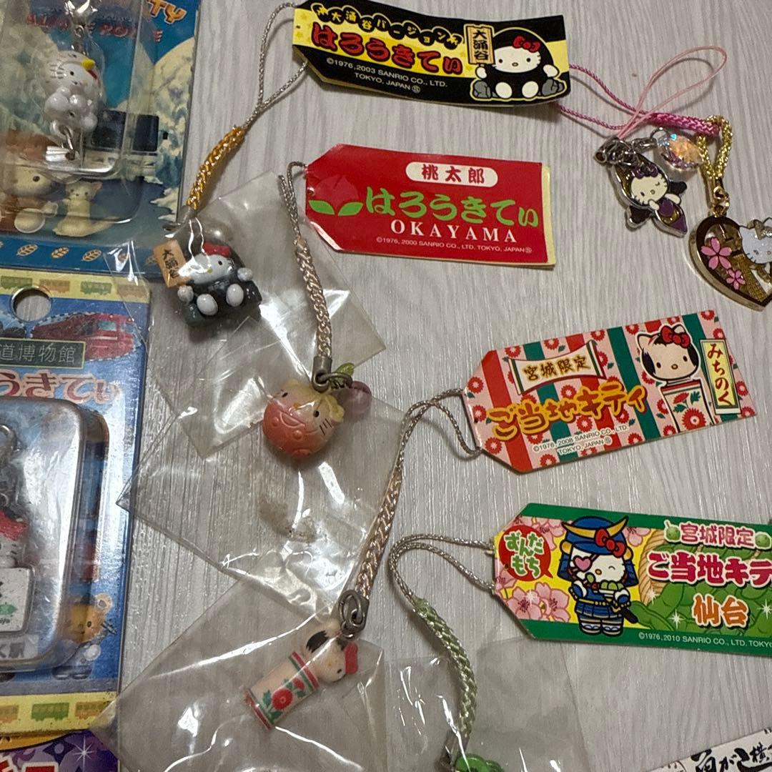 ハローキティ　ご当地　ねつけ　ストラップ　セット　サンリオ
