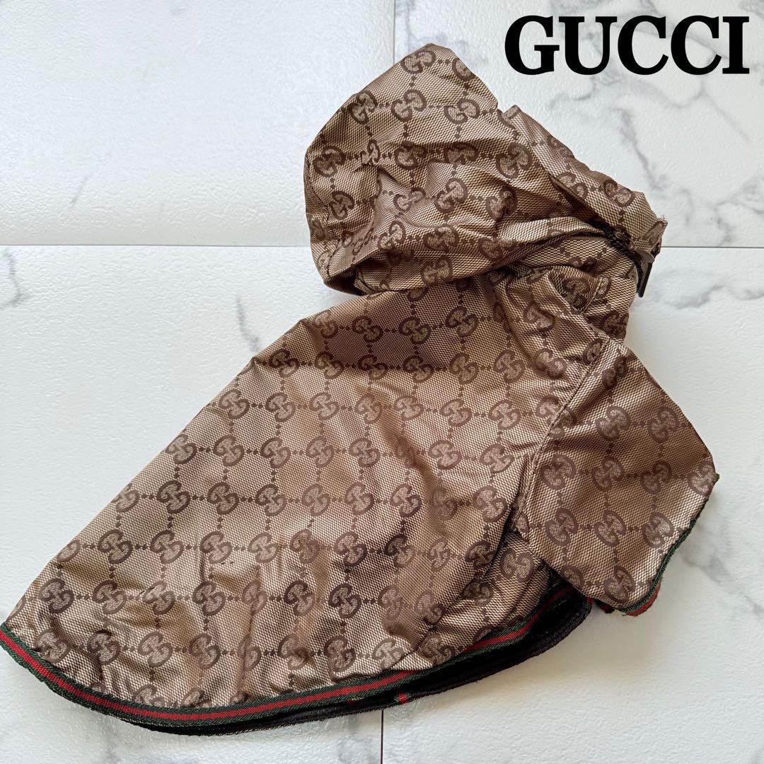 グッチ GG モノグラム ドッグウェア 犬服 小型犬　ナイロン コート グッチ GG モノグラム ドッグウェア 犬服 小型犬 ナイロン コート