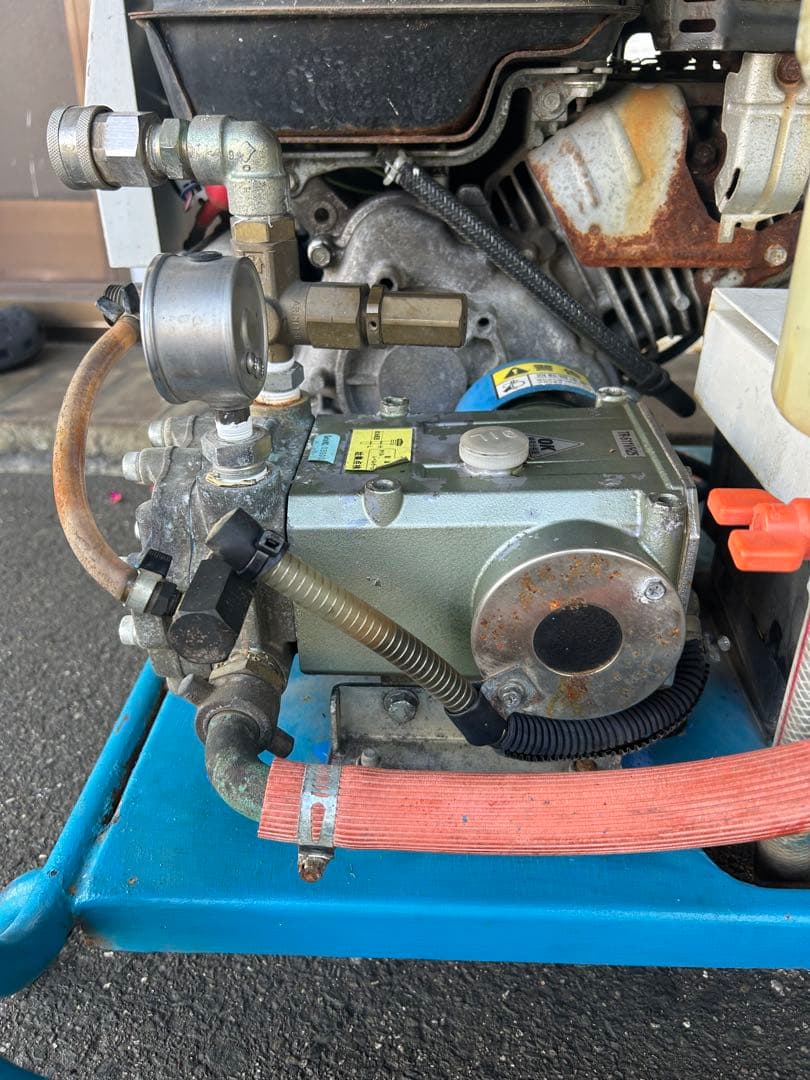 KL2☆強い☆ツルミ鶴見製作所エンジン式高圧洗浄機 多水量型 HPJ-