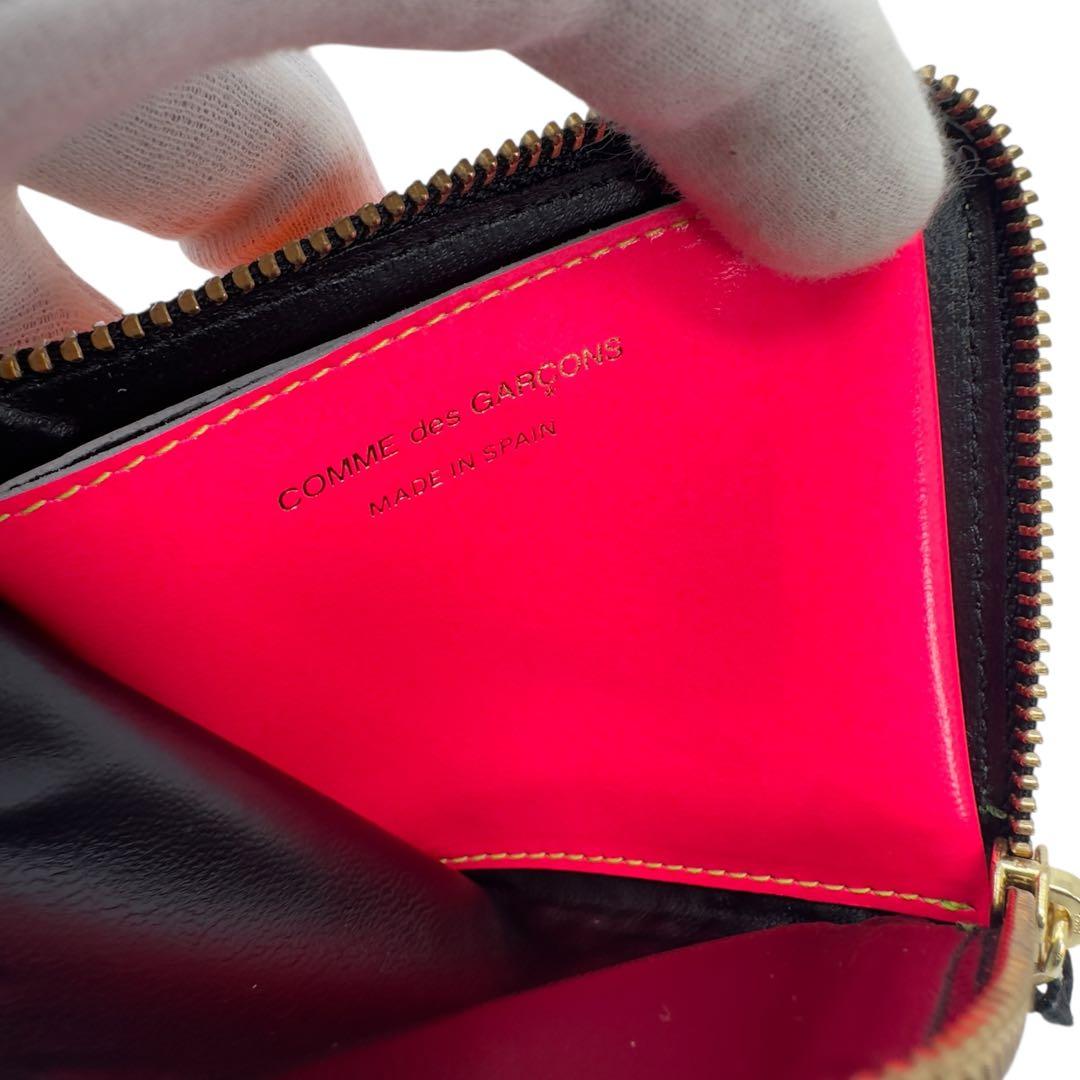 コムデギャルソンSA3100SF レザー SUPER FLUO ケース