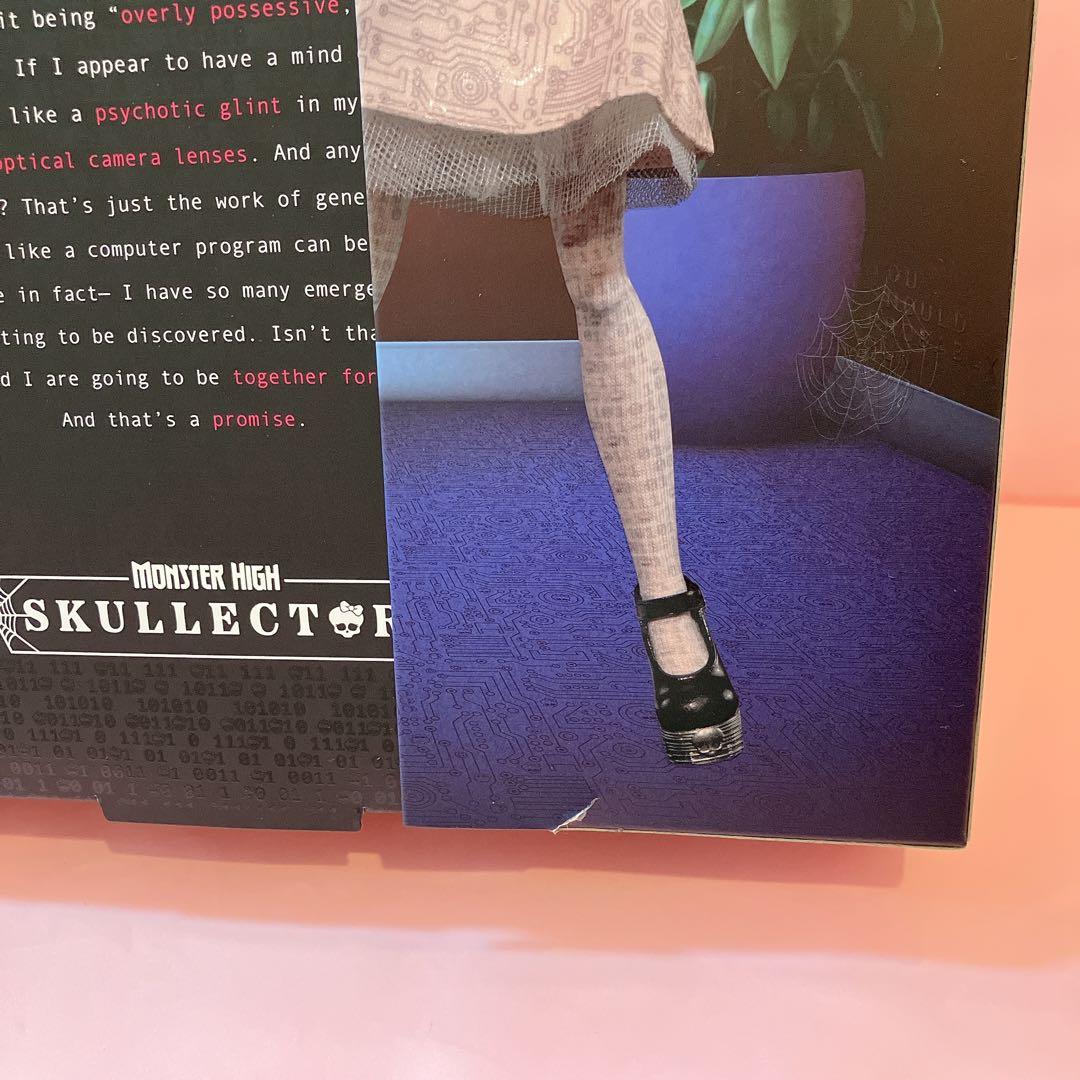 モンスターハイ　ミーガン　M3GAN スカルレクター　Megan ドール