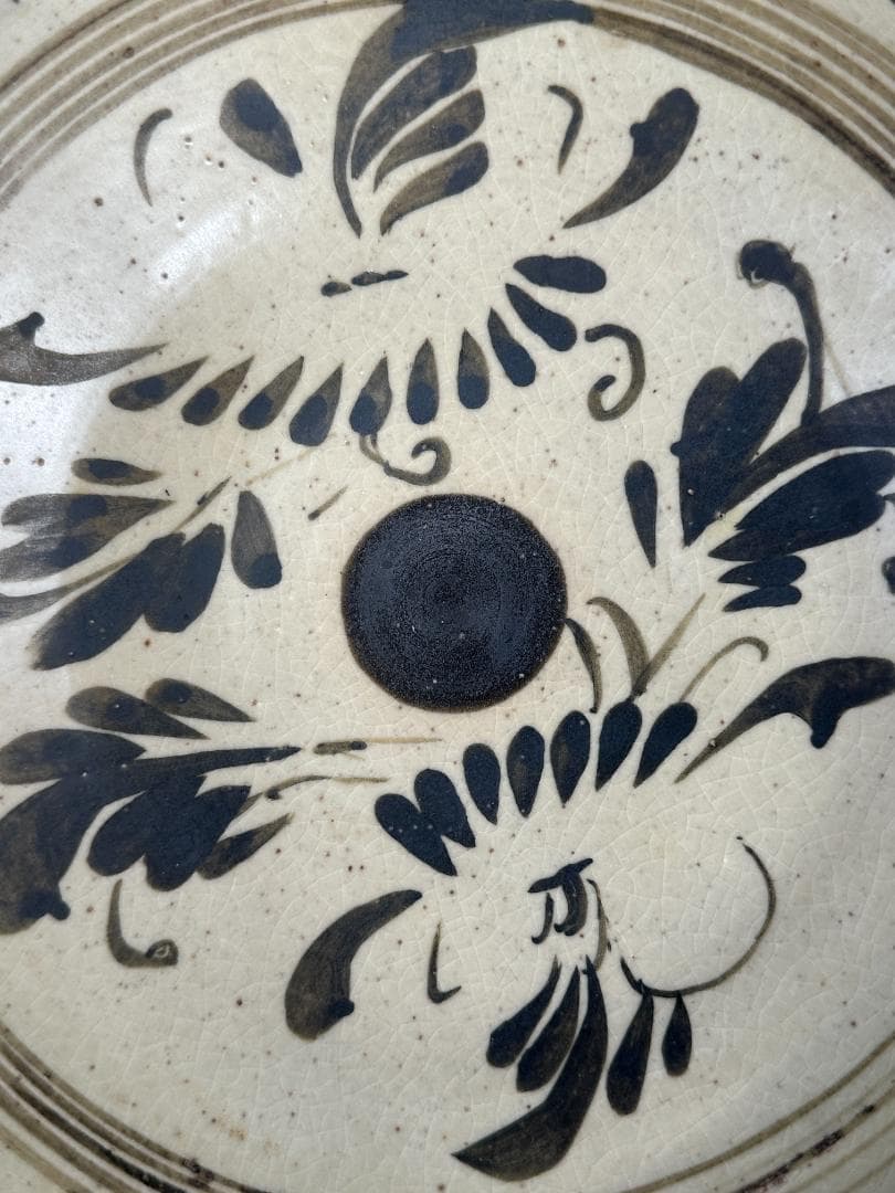 中国美術　元時代 ～ 明時代　磁州窯　唐草文盤皿　美品　古物　唐物　茶道具　鉢
