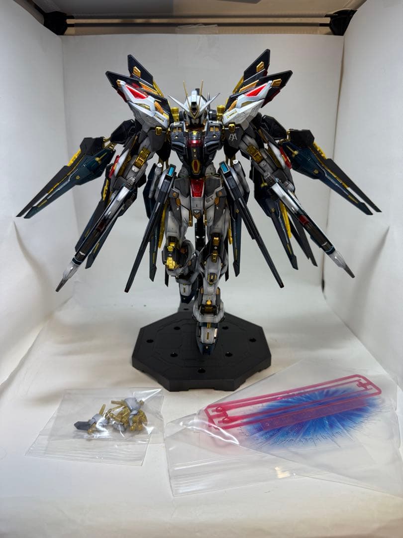 ストライクフリーダムガンダムMGEX ガンプラ