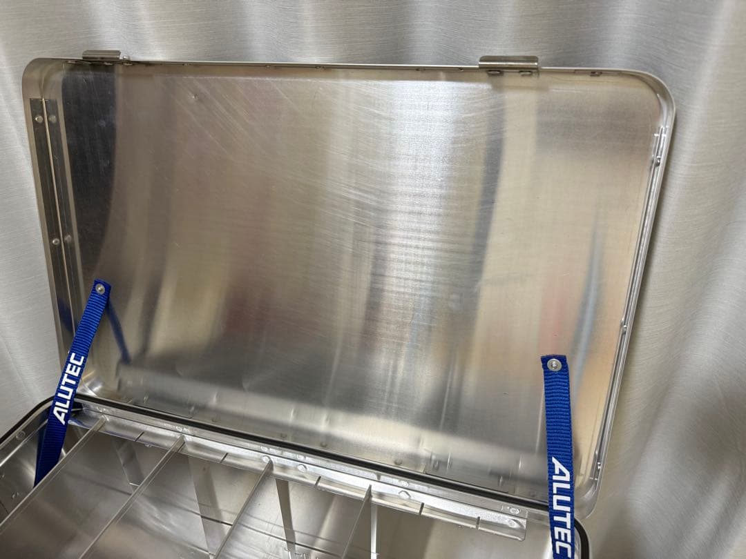 黒スタンド付 中仕分け】アルテックアルミコンテナ 48L ユニバーサル