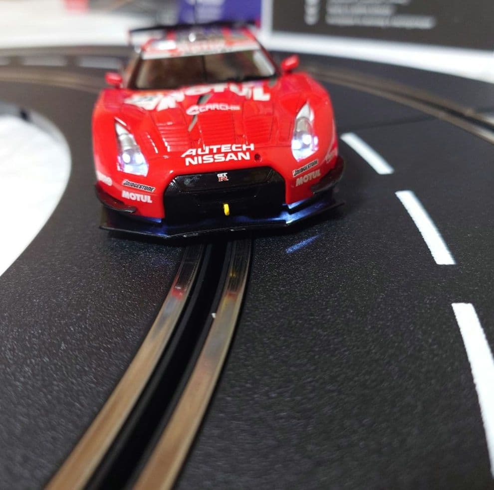 スロットカーカレラ日産GT-R GT500 NISMO MOTUL AUTECH