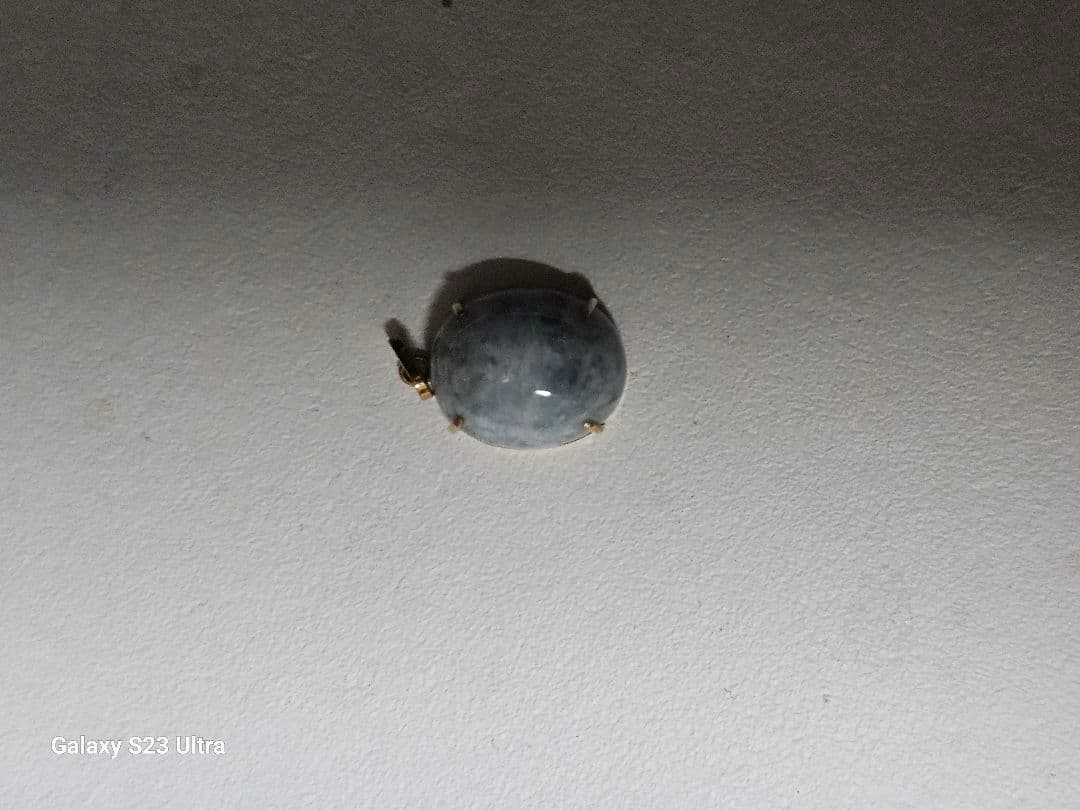 K１８糸魚川青翡翠１０x１２mm四つ爪ペンダント