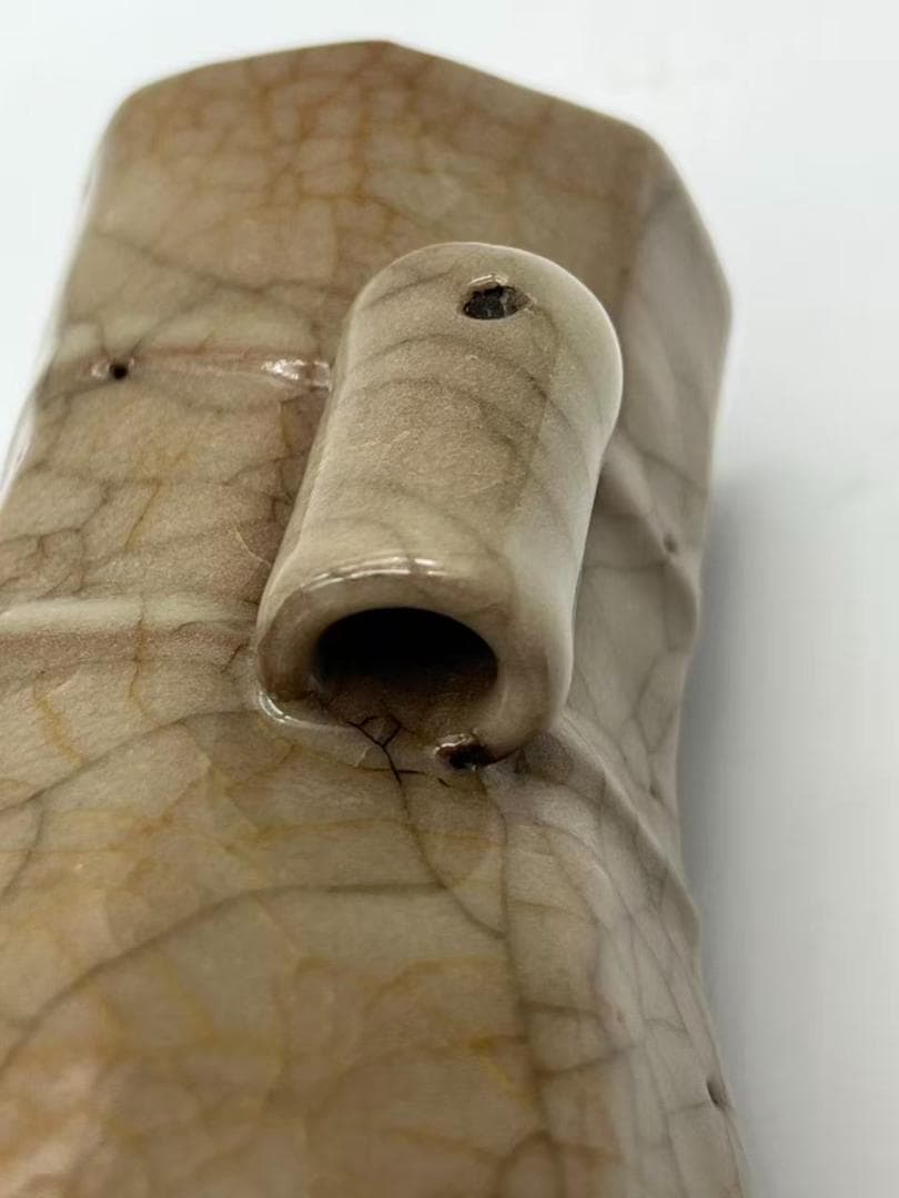 南宋時代 青磁 南宋官窯 米色青磁瓶 貫耳瓶 【旧家蔵出し】希少貴重(