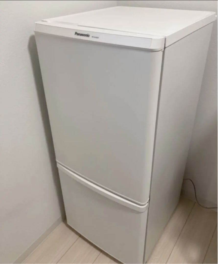 パナソニックNR-B14BW 新品で半年使用