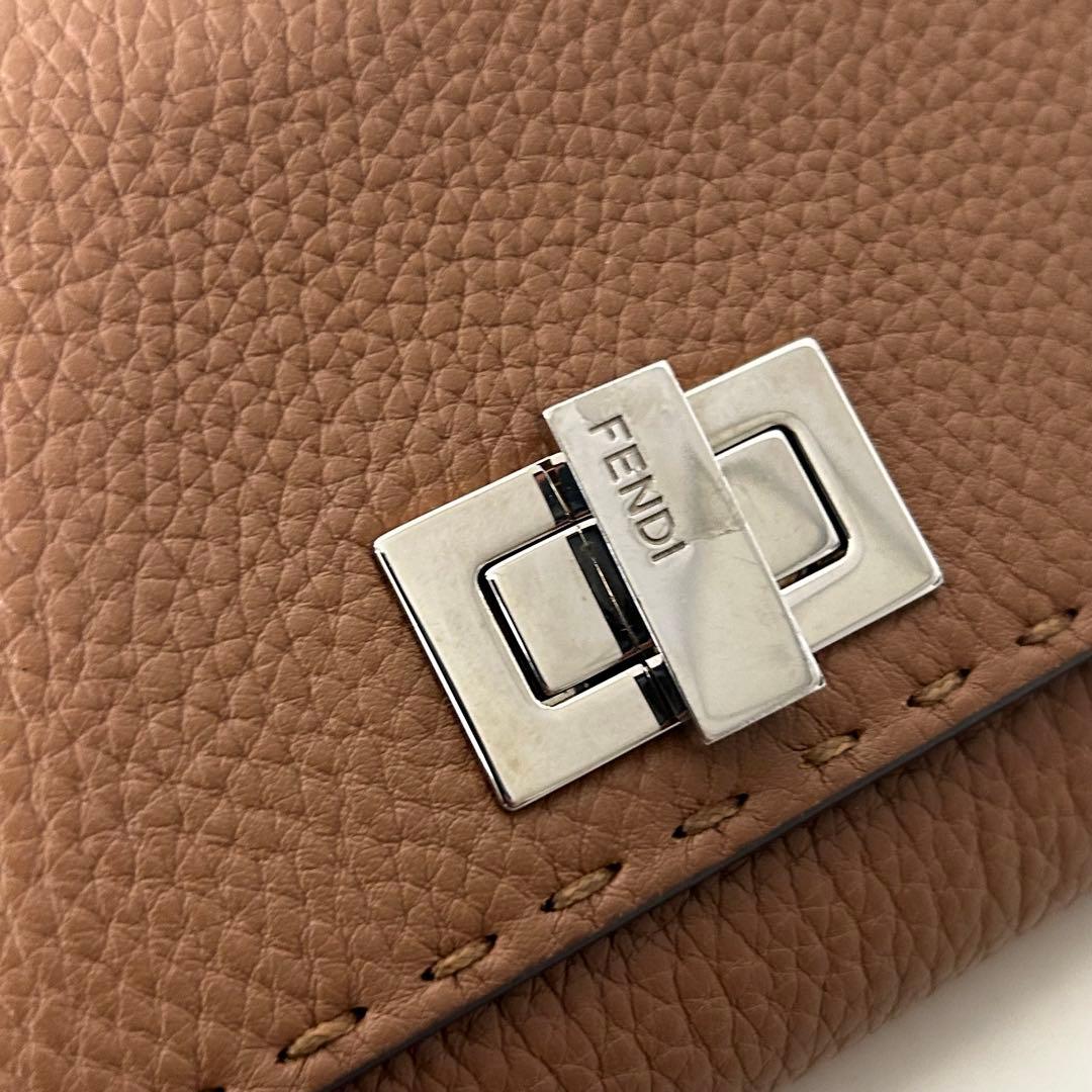 FENDI フェンディ ピーカブー 長財布 レザー ウォレット