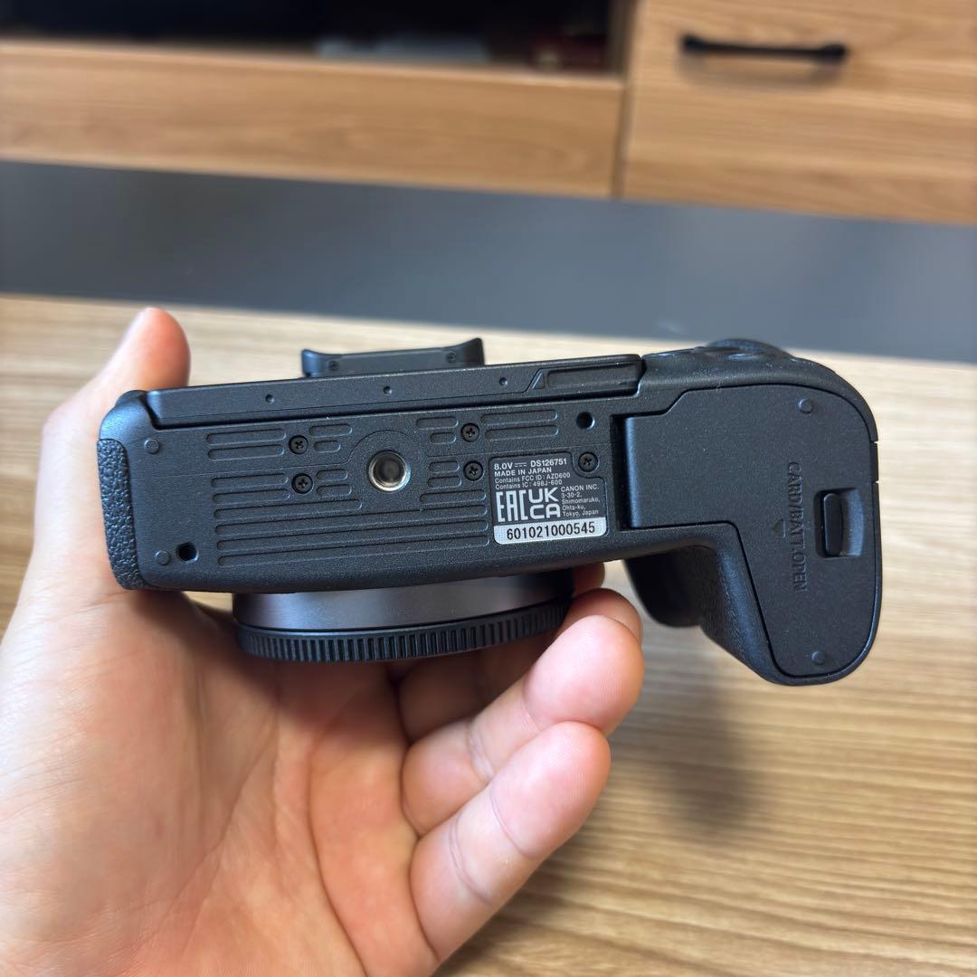 natto様 [美品]Canon EOS RP フルフレーム本体 - メルカリ