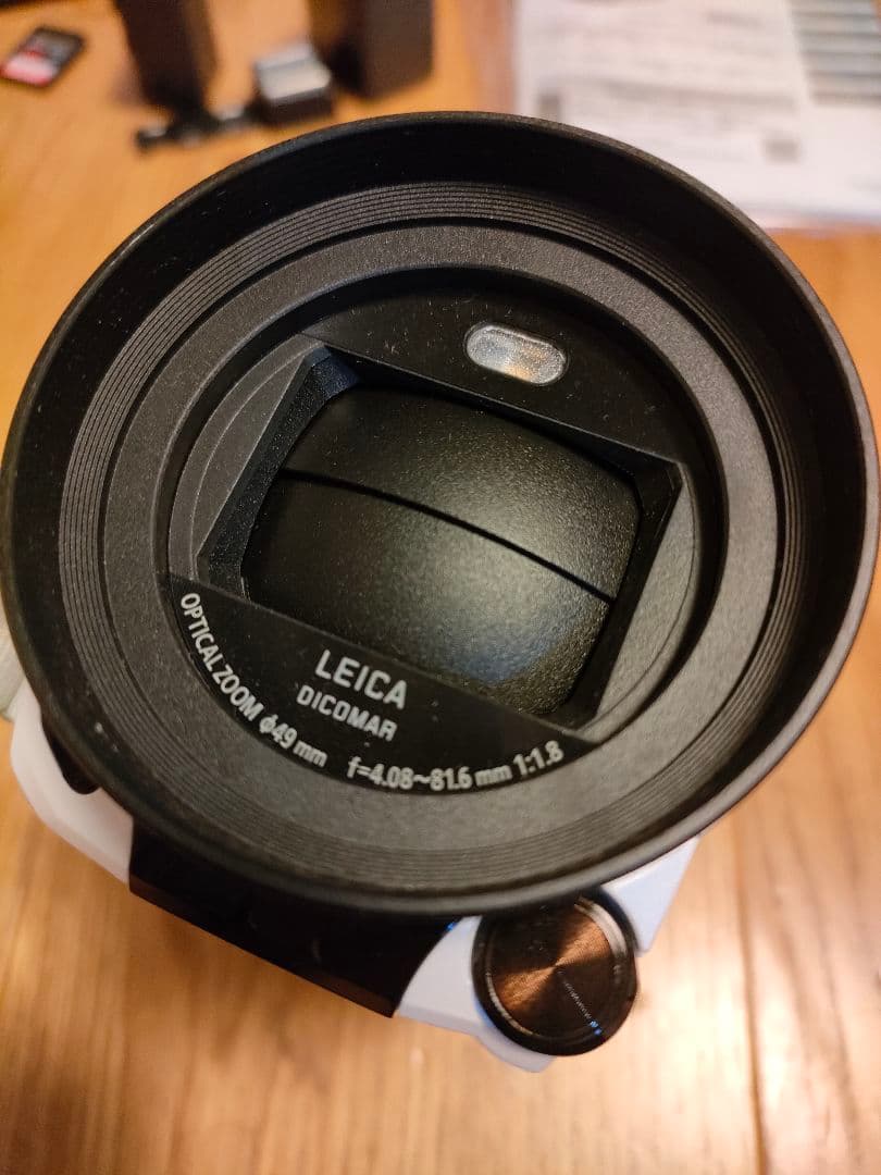 Panasonic VX992MS 4Kビデオカメラと予備バッテリー