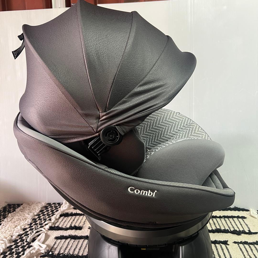 美品　combi クルムーヴスマート　JN-570 isofix 回転式
