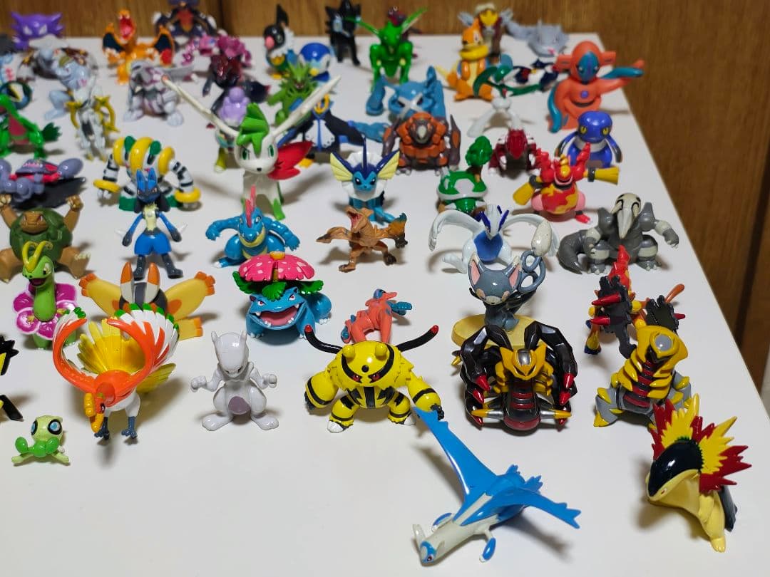 ポケモン フィギュア 85体＋ポケモンカード】まとめ売り