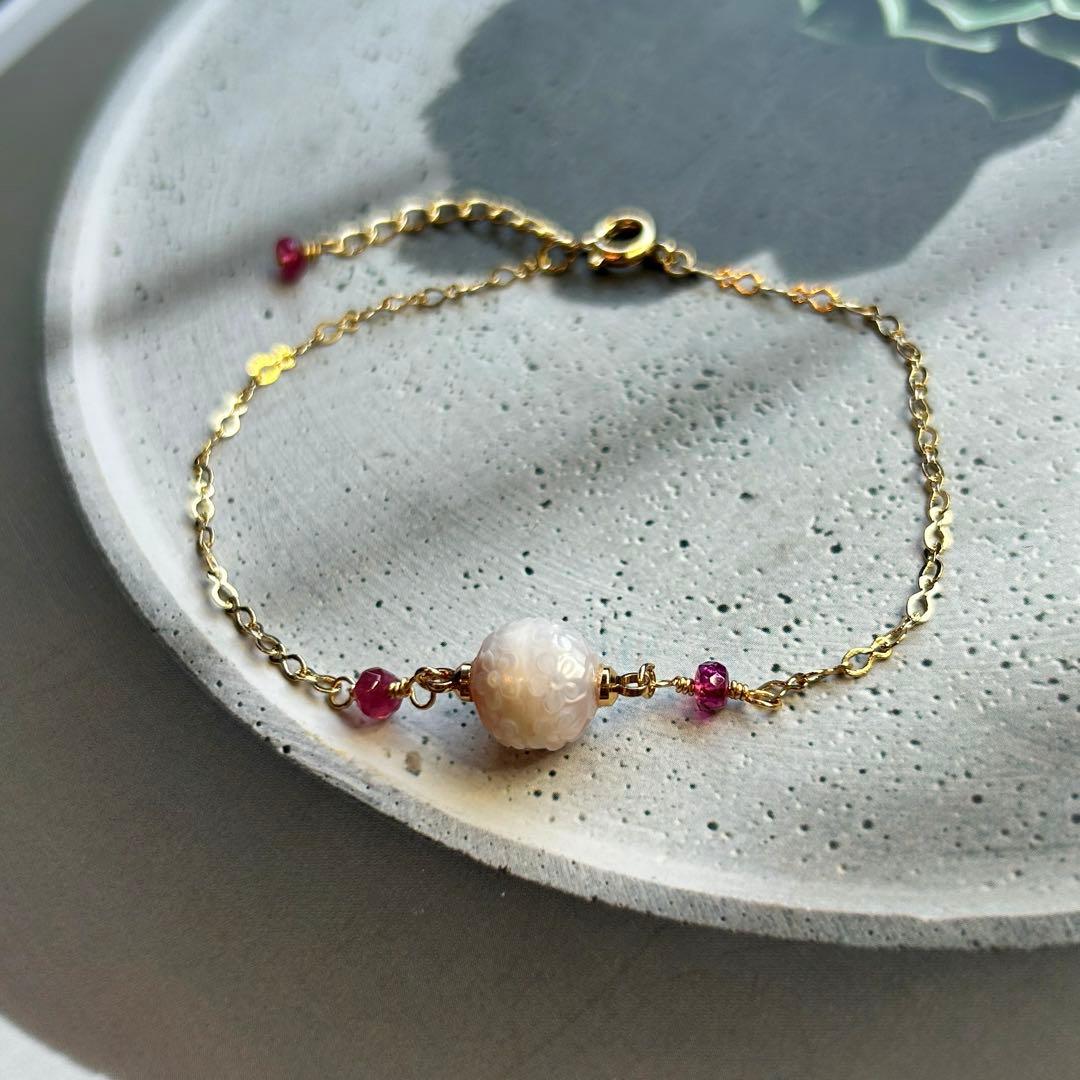 【可憐な花々】あこや真珠カービングパールとピンクトルマリンのブレスレット