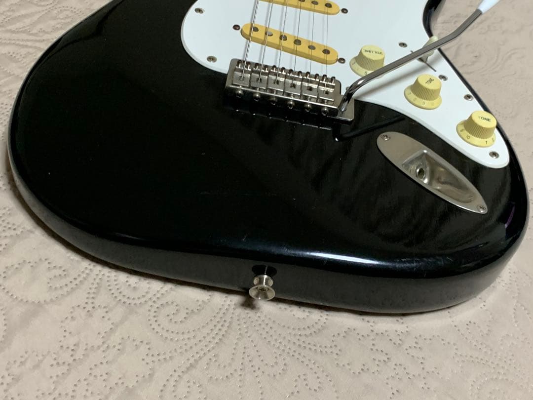 フェルナンデス ストラト エレキギター 石ロゴ ハードケース ジャパン