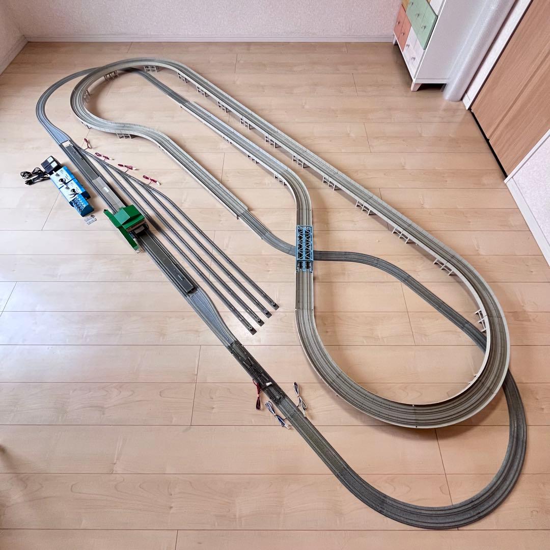 Nゲージ KATO ユニトラック 複線高架・地上線8の字立体エンドレス