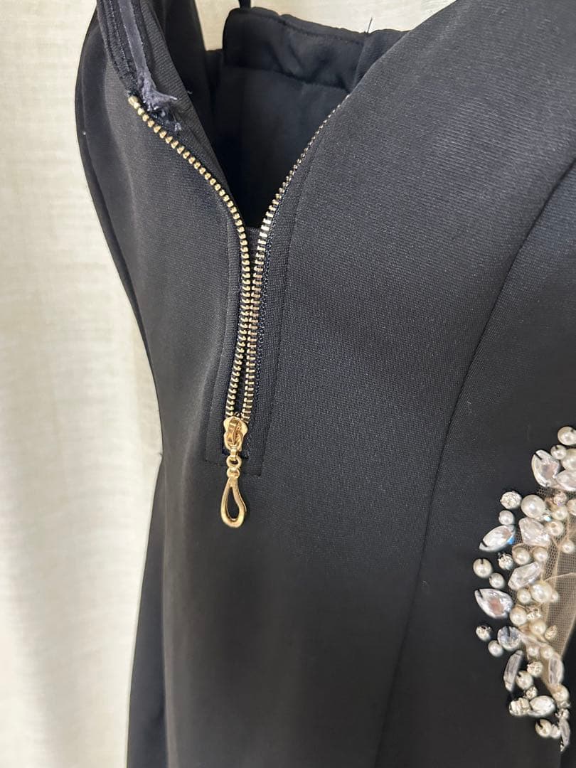 ビジュー装飾 ブラックドレス Jewels