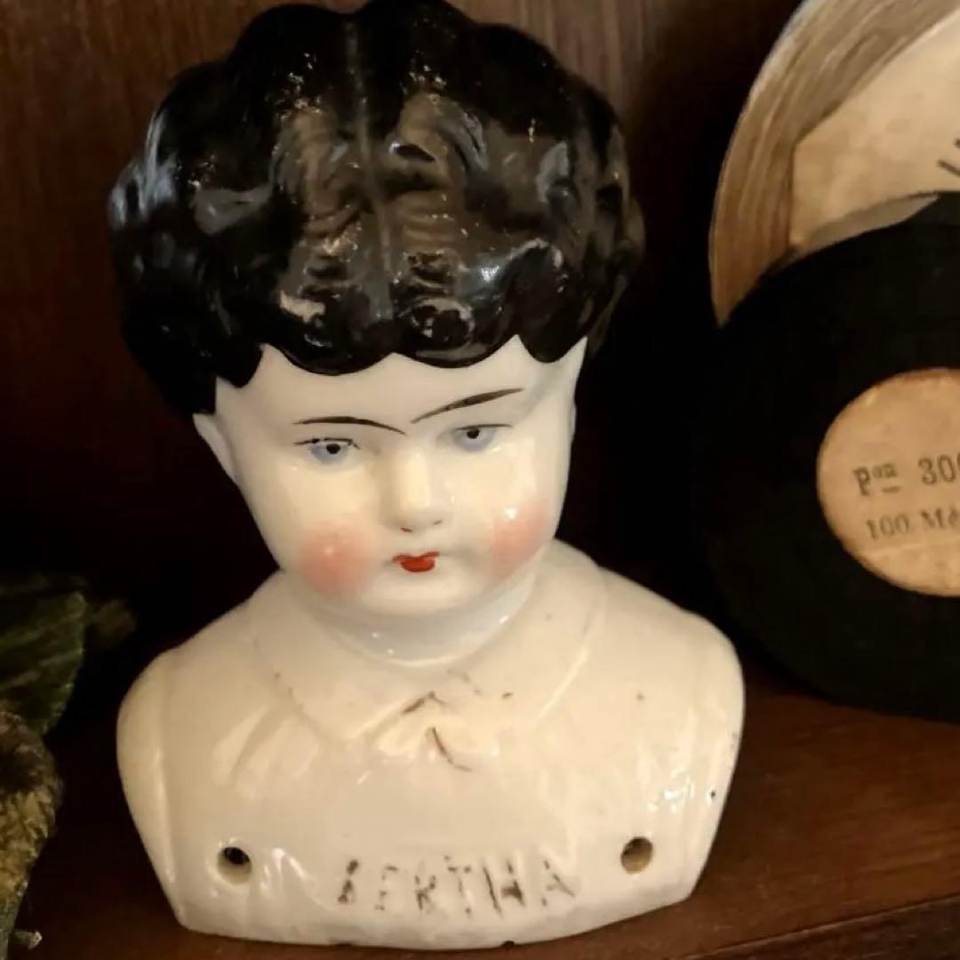 ドイツアンティークチャイナヘッドドール ショルダーヘッド Hertwig社