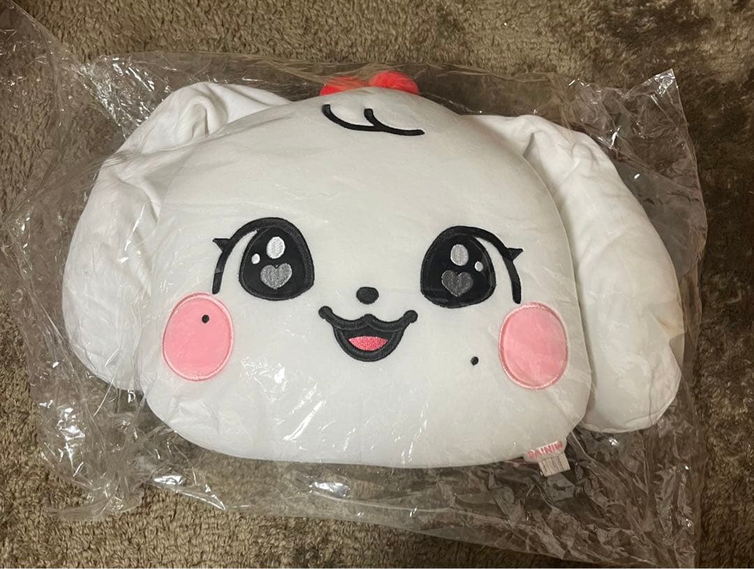 IVE MINIVE フェイスクッション チェリー チャンウォニョン