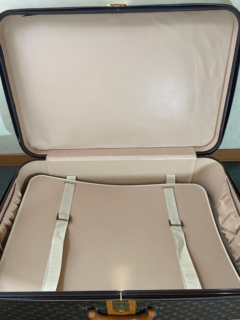 ルイヴィトン キャリー モノグラム トランク ストラトス インテリア