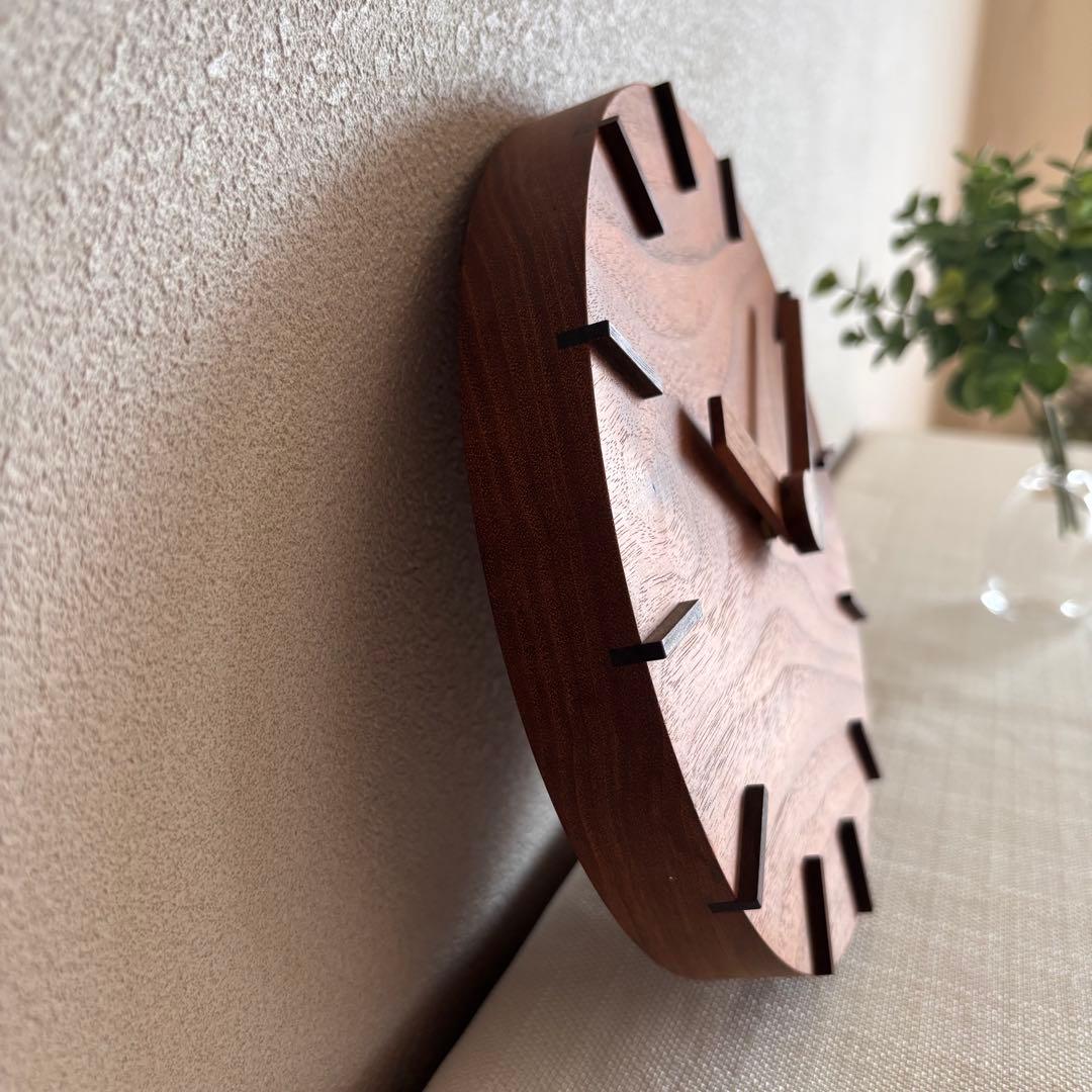 ボー・デコール 木の掛け時計 クルミ 無垢 ウォールクロック 北欧