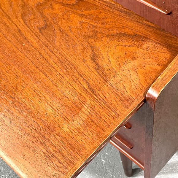 HY北欧ビンテージ家具　ライティングビューロー　チェストドレッサー　タンス