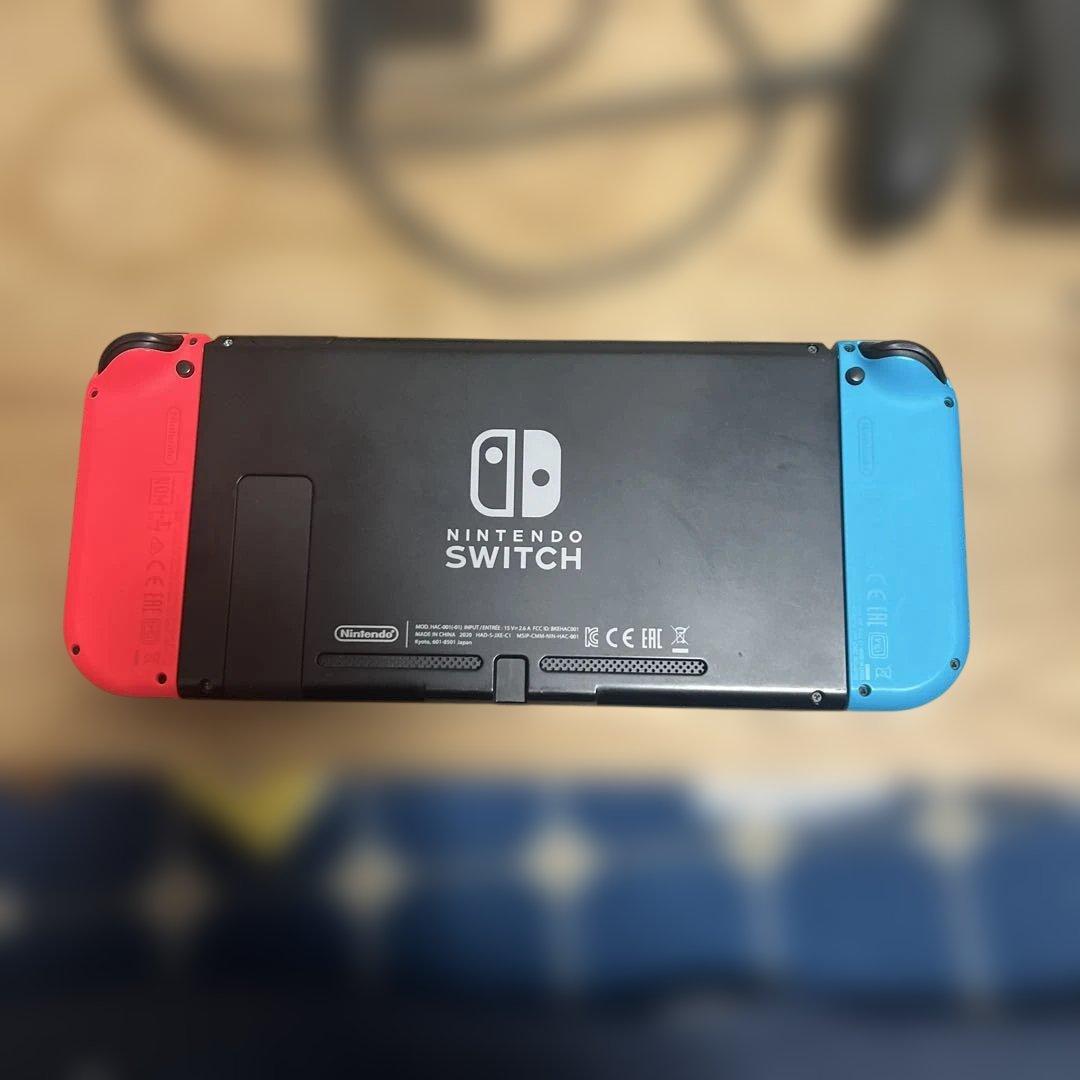 ニンテンドースイッチ　本体　ケース付き