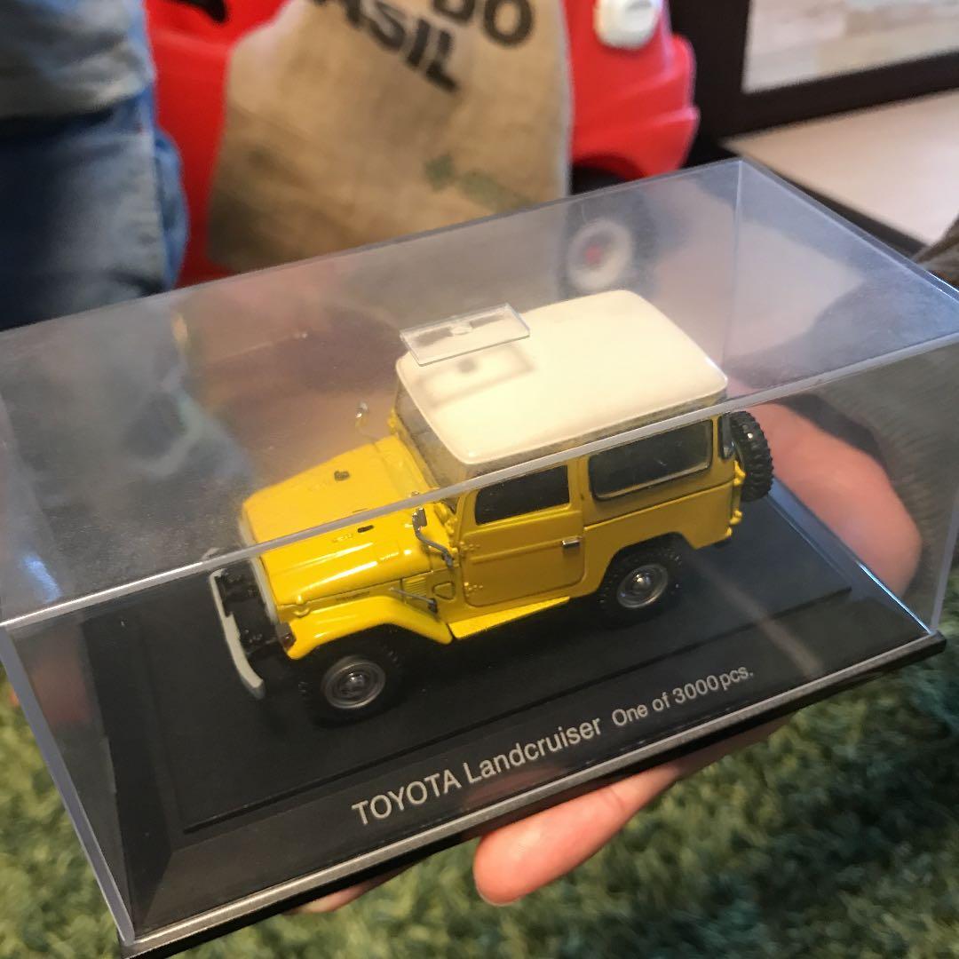 模型トヨタランドクルーザーFJ40